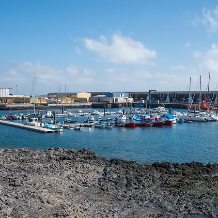 Gorgeous 3-bed Flat In El Hierro Appartement